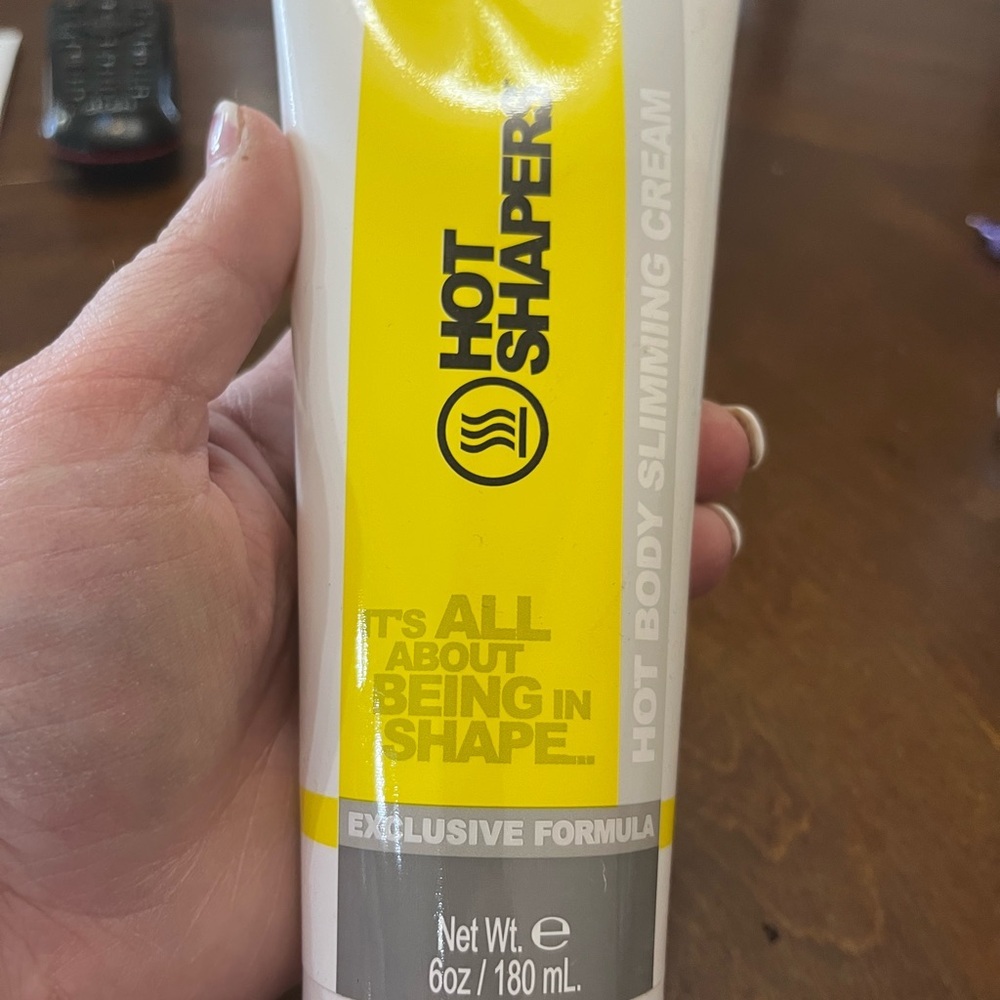 Yellow and White Body Slimming Cream